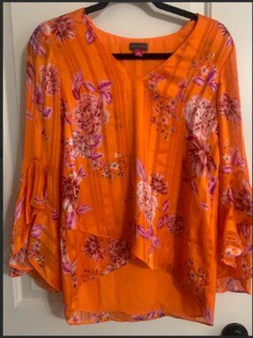 NWOT Vince Camuto floral double layer flutter sleeves top XS